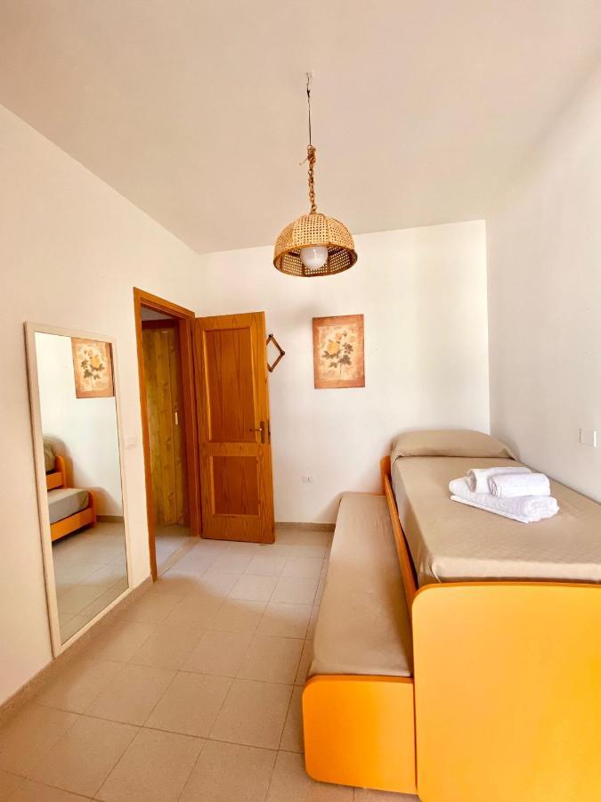 Adv Holiday House - Casa Vacanze San Cataldo  Bagian luar foto